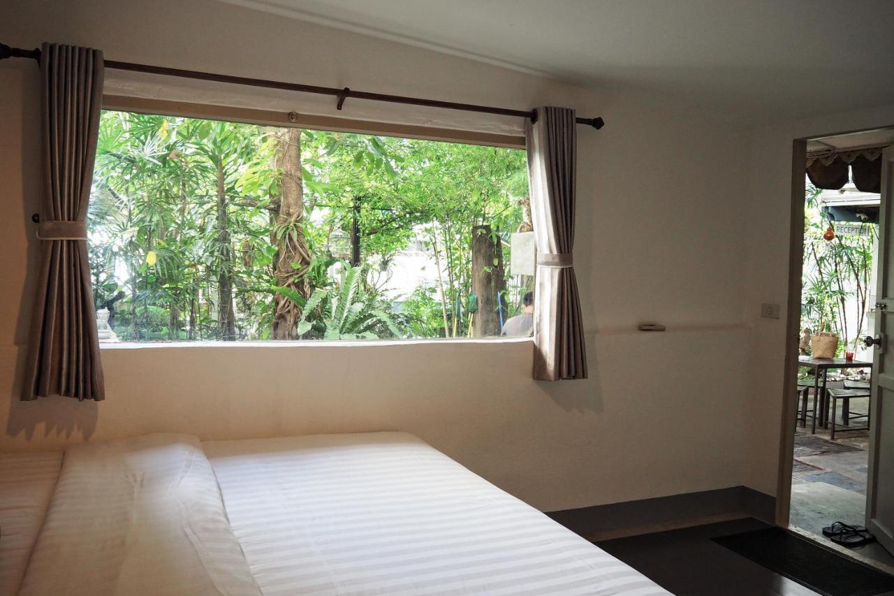 Stay With Me Guest House Chiang Mai Exterior photo